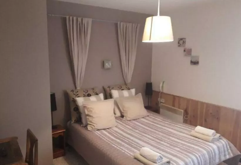 בית מלון כפרי Auberge Des Crêtes