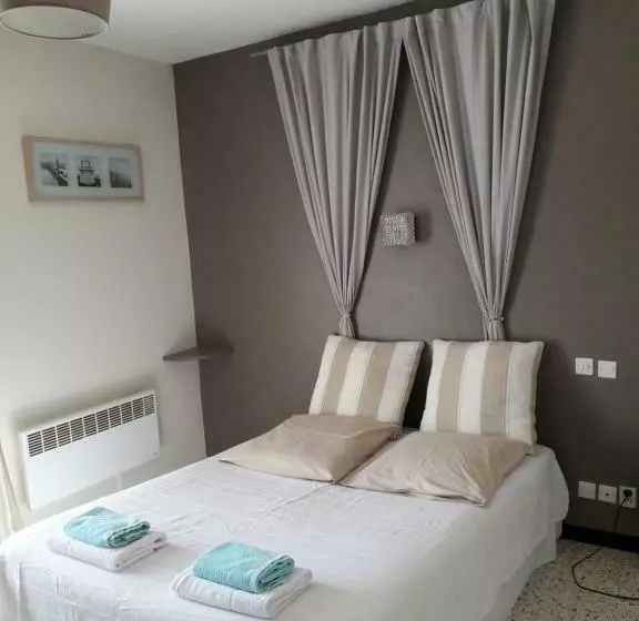 בית מלון כפרי Auberge Des Crêtes