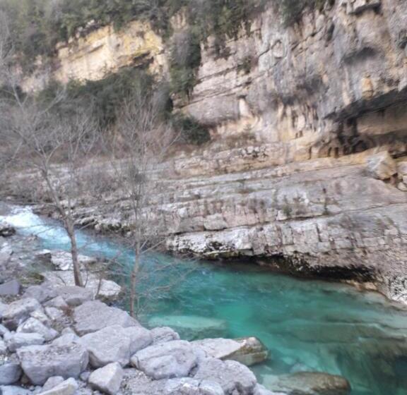 فندق Auberge Des Crêtes