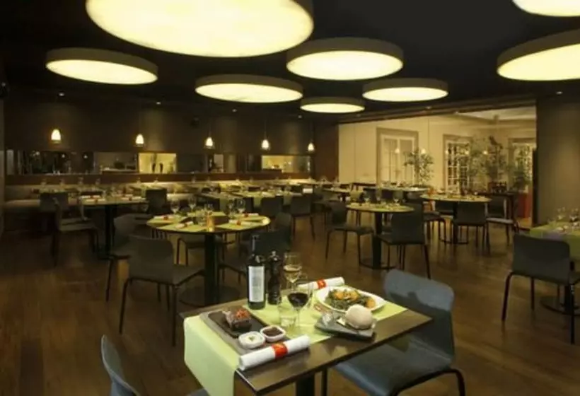 Отель Austral Plaza