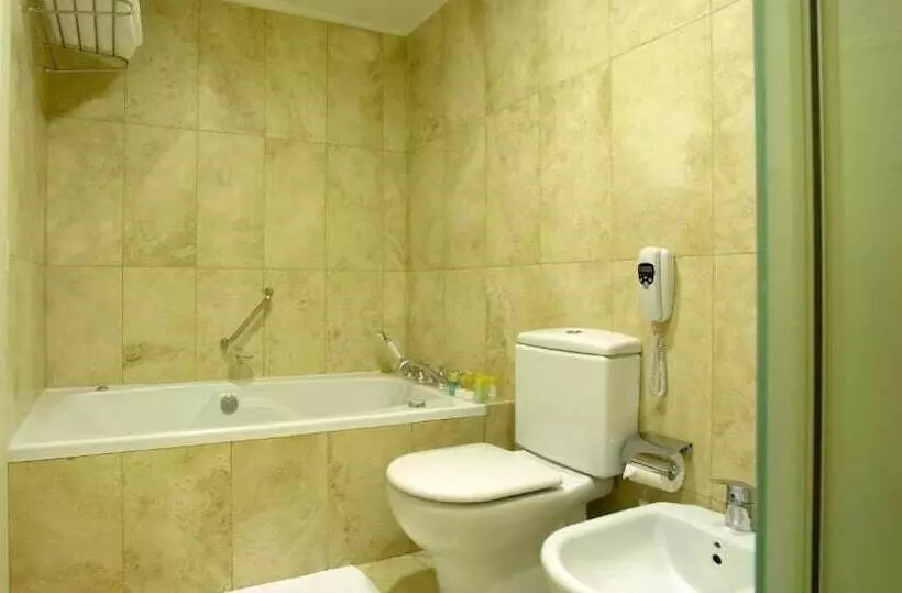 Отель Austral Plaza