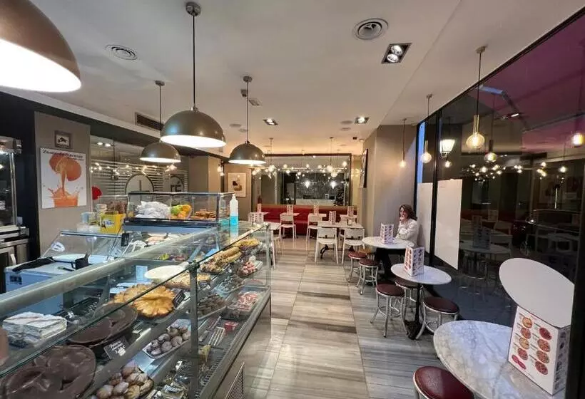 Hotel Avenida Gran Via