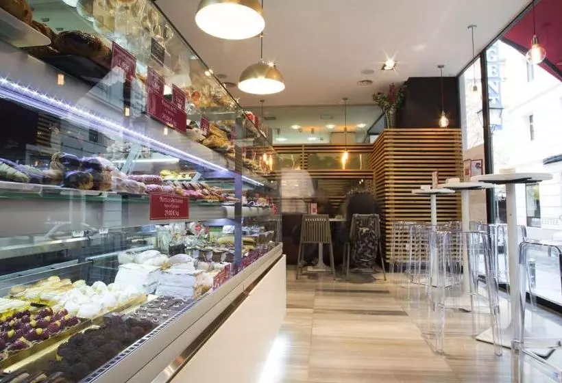 Hotel Avenida Gran Via