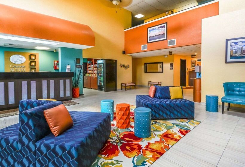 فندق Comfort Suites Tampa Brandon