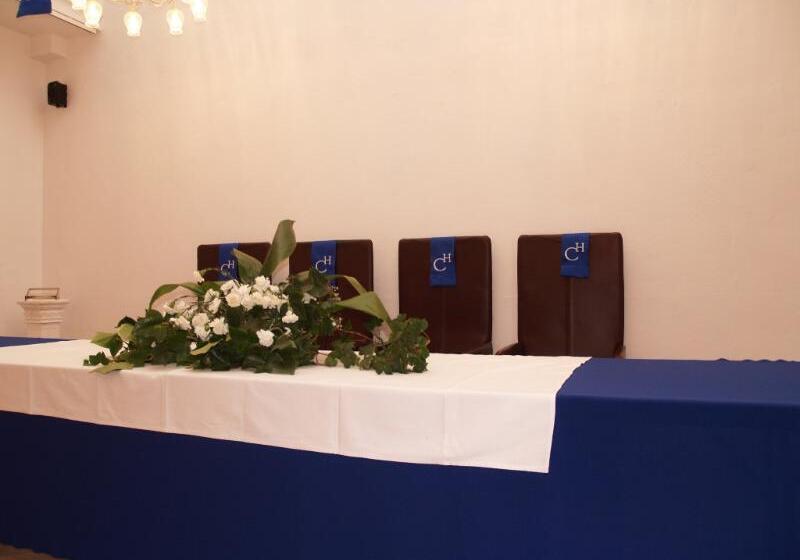 Hotel Corona De Atarfe