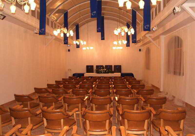 Hotel Corona De Atarfe