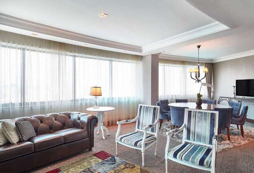 هتل Hilton Porto Alegre