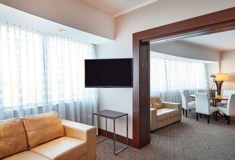 هتل Hilton Porto Alegre