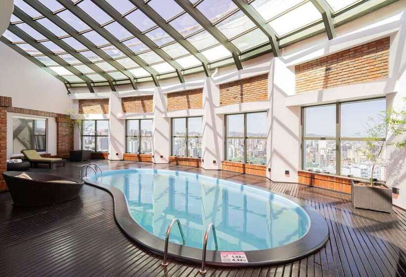 هتل Hilton Porto Alegre