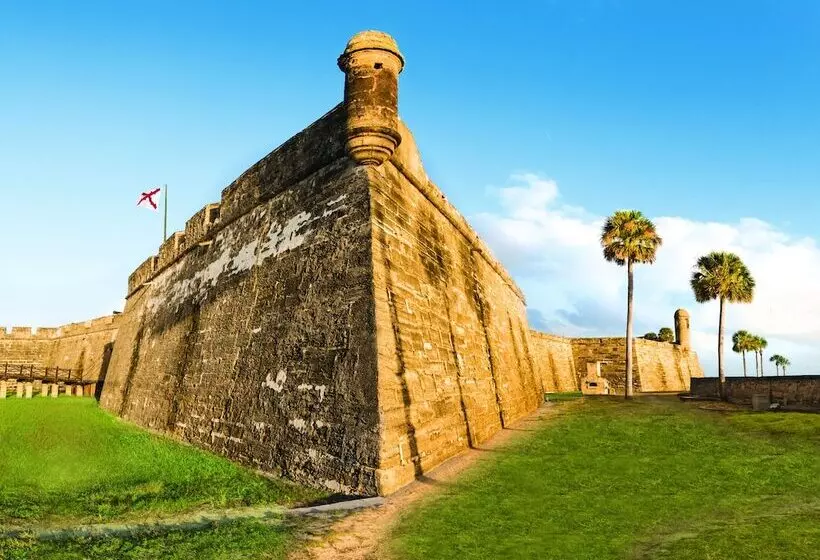 Отель Holiday Inn Express St Augustine Dtwn Historic, An Ihg