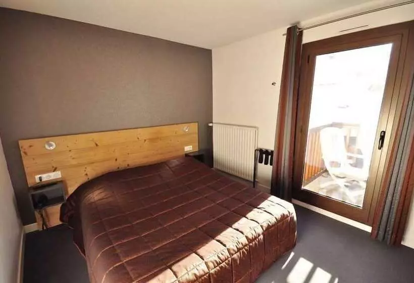 هتل Hôtel De L Europe Et Des Bains