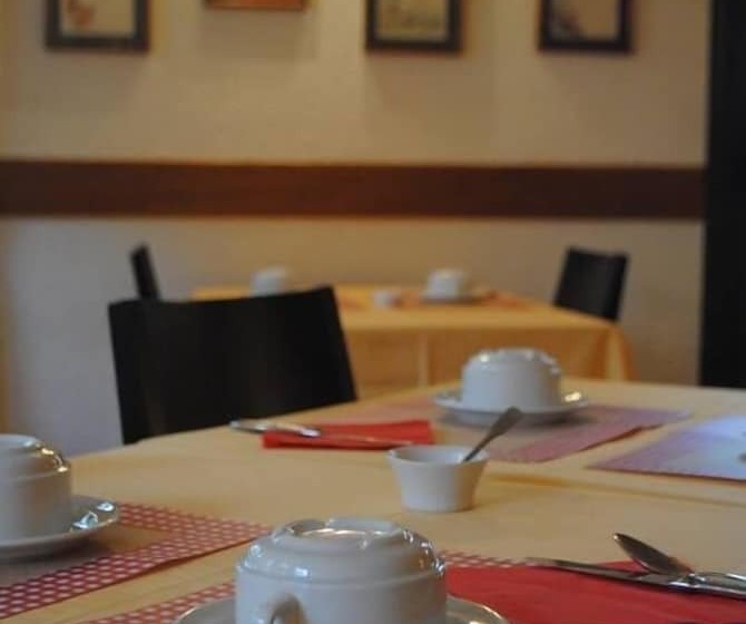 هتل Hôtel De L Europe Et Des Bains