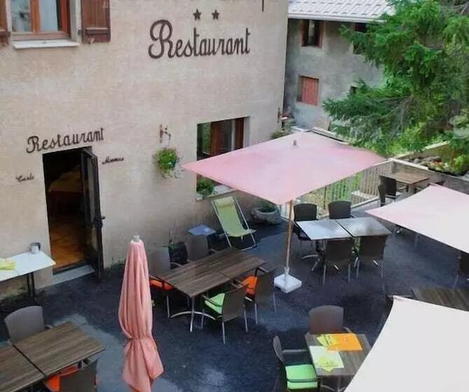 هتل Hôtel De L Europe Et Des Bains