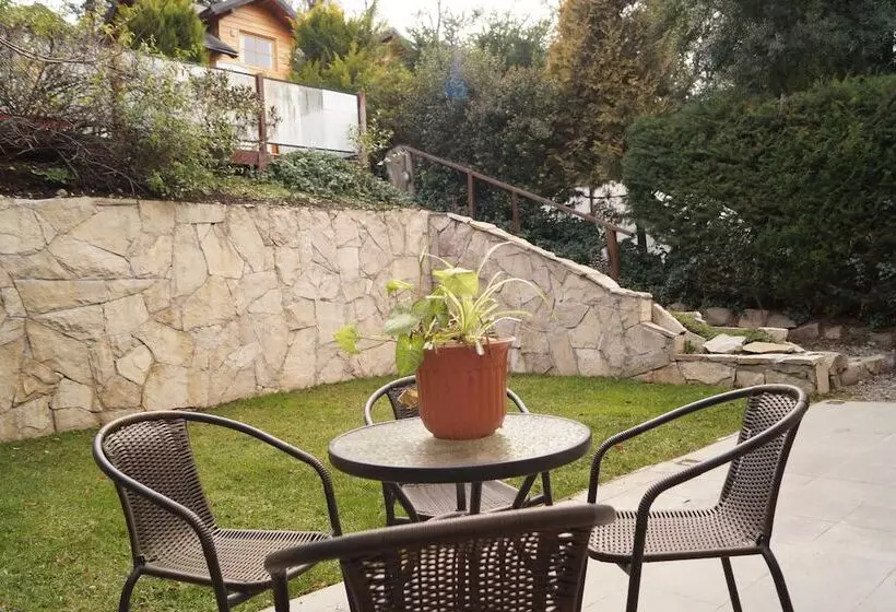 هتل Las Cumbres Apart & Suites