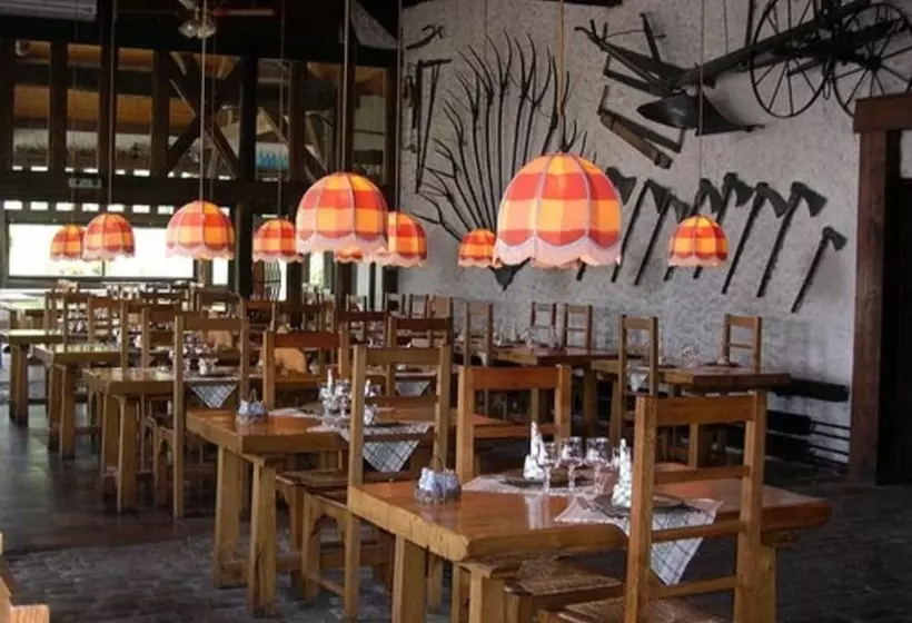 호텔 Logis Hôtel Relais Paris Bale Restaurant La Mangeoire