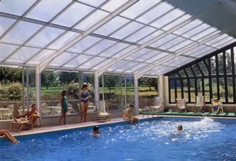 호텔 Logis Hôtel Relais Paris Bale Restaurant La Mangeoire