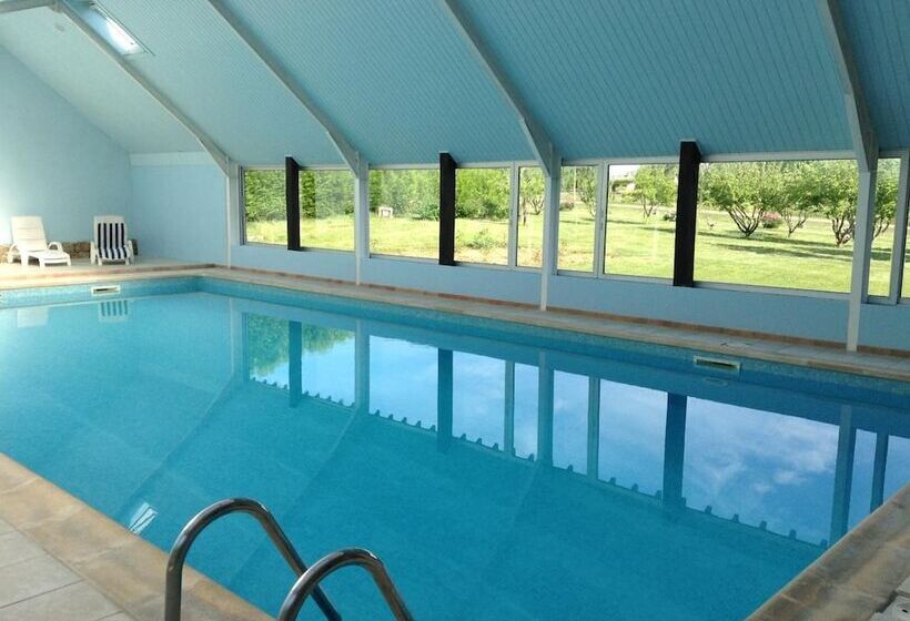 酒店 Logis Hôtel Relais Paris Bale Restaurant La Mangeoire