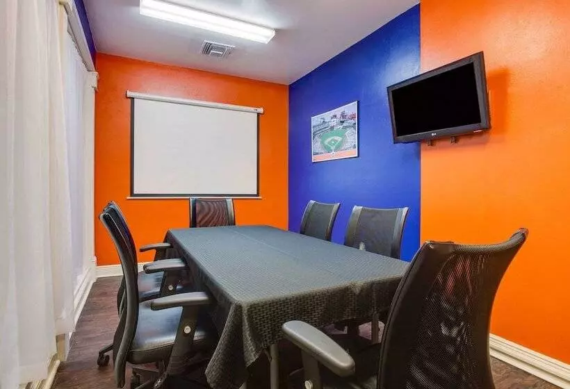 ホテル Mainstay Suites At Pga Village