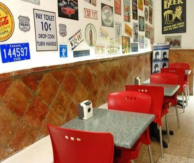 هتل Maison Gautreaux