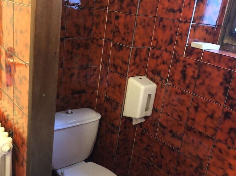 هتل Hôtel Le Perce Neige