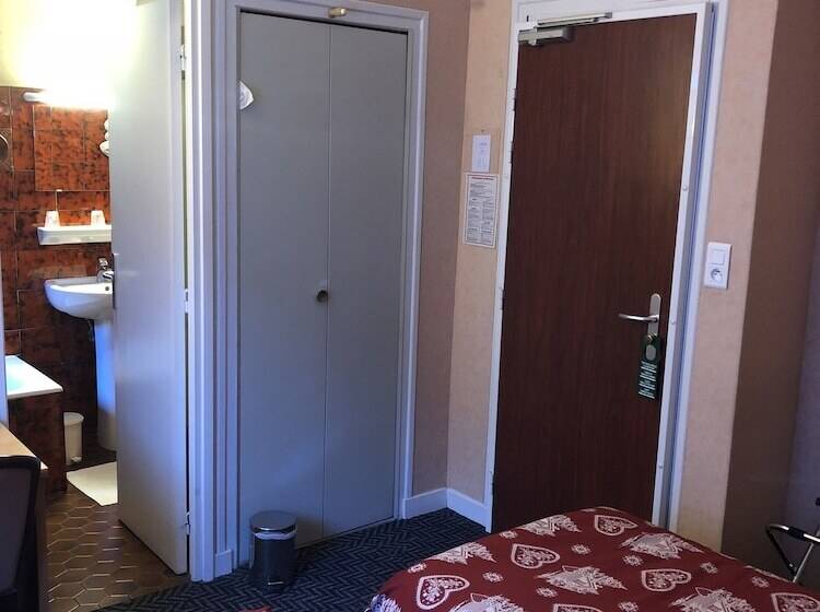 هتل Hôtel Le Perce Neige