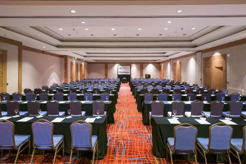 Sheraton Pilar Hotel & Convention Center