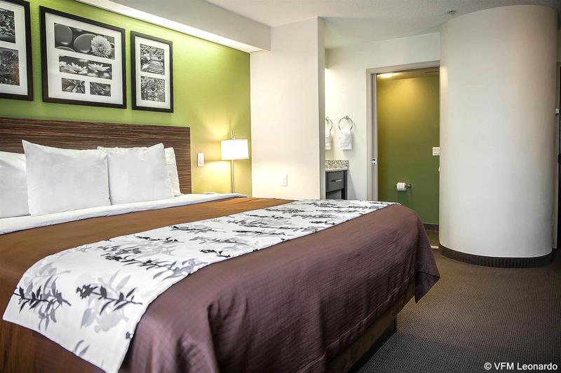 ホテル Sleep Inn Woodbridge   Potomac Mills