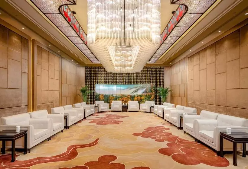 Felton Grand Hotel Bazhong