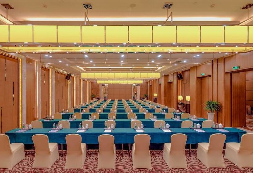 Felton Grand Hotel Bazhong