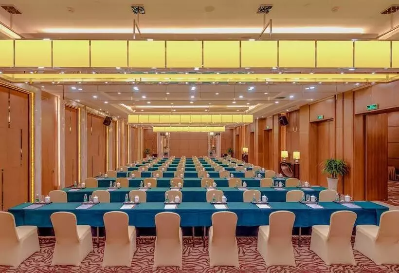 Felton Grand Hotel Bazhong