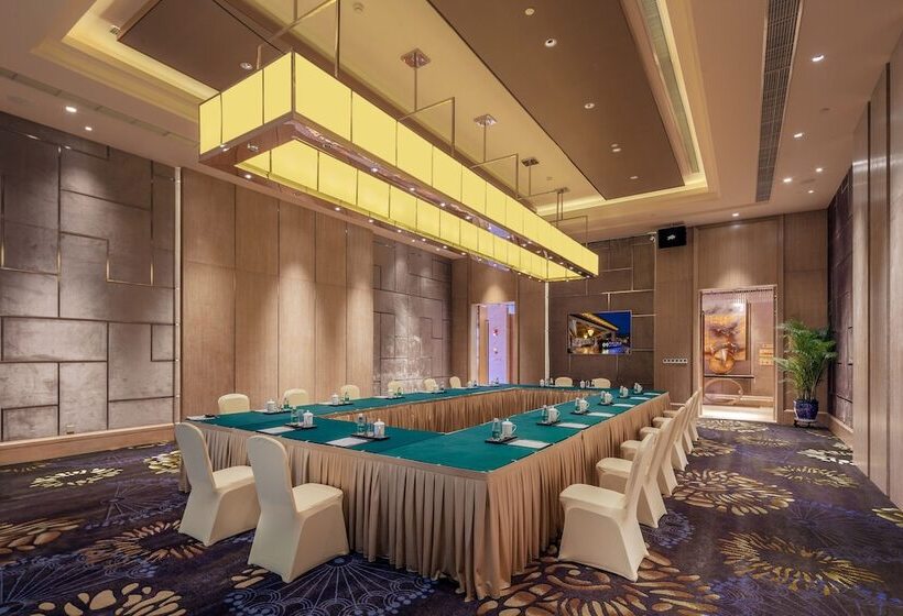 Felton Grand Hotel Bazhong