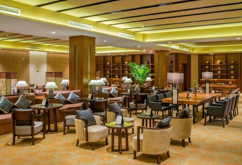 Felton Grand Hotel Bazhong