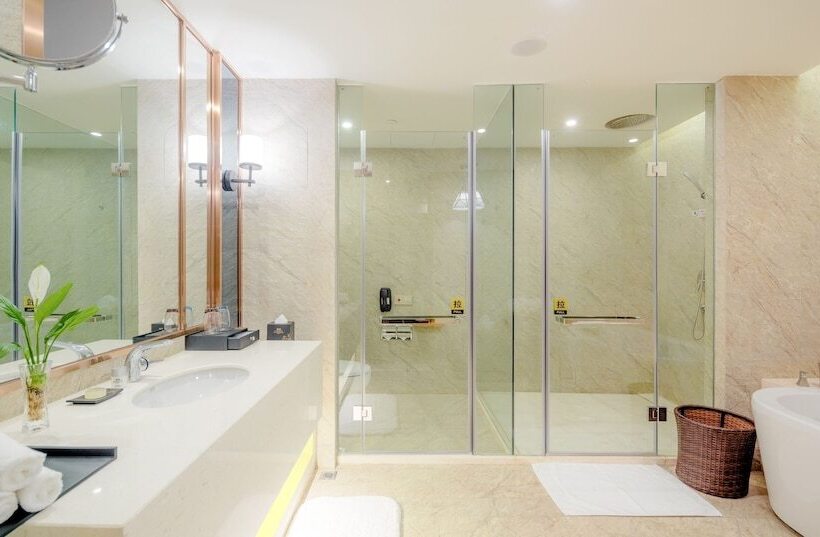 Felton Grand Hotel Bazhong