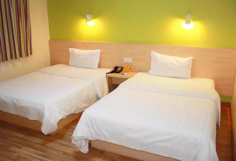 Hotelli 7 Days Inn Tangshan Haigang District Haicheng Road