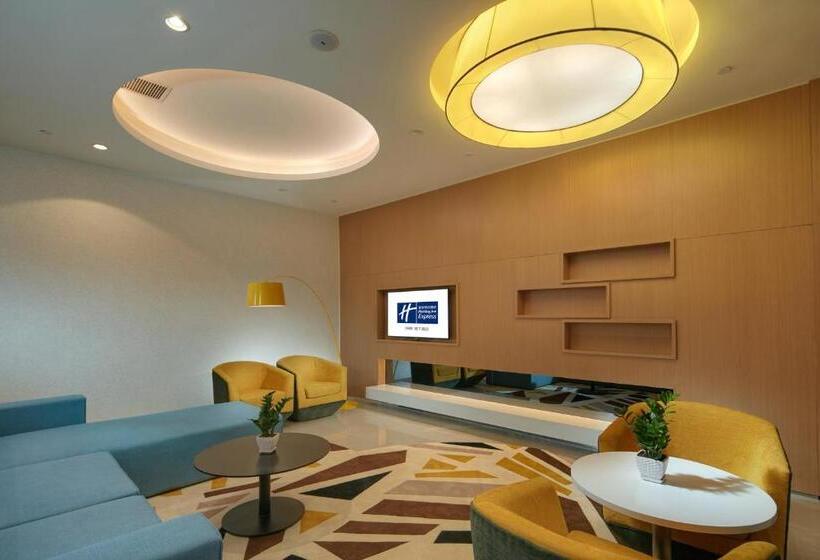 Hotel Holiday Inn Express Luoyang Yichuan, An Ihg