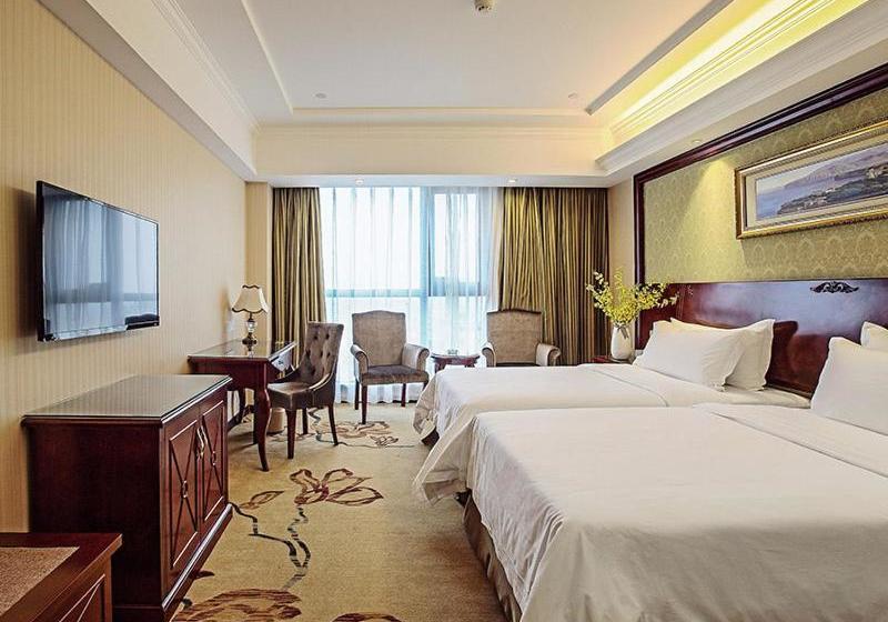 Vienna Hotel Changnan