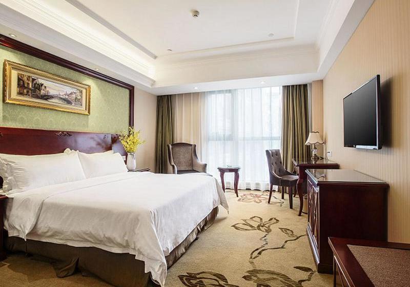 Vienna Hotel Changnan