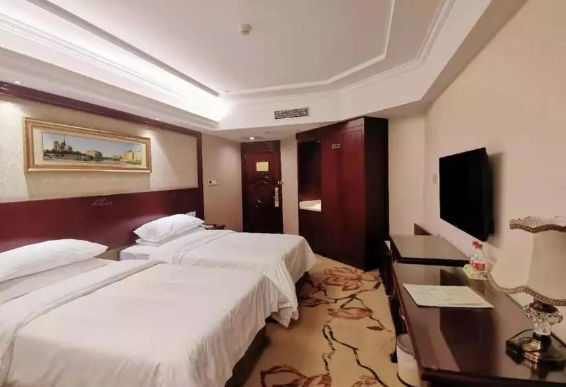 Vienna Hotel Changnan