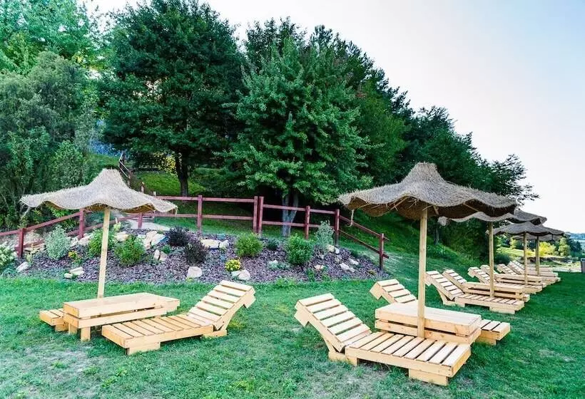 Hotelli Zelena Laguna