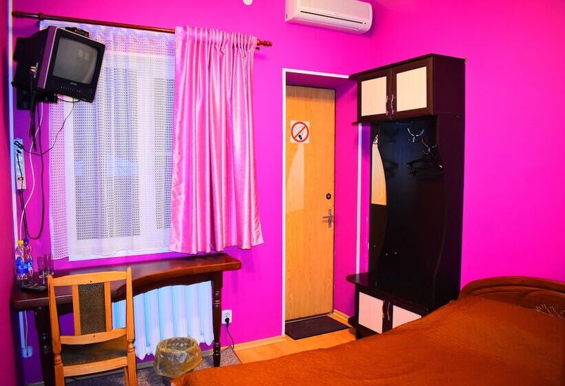 بنسيون Guesthouse Tourist