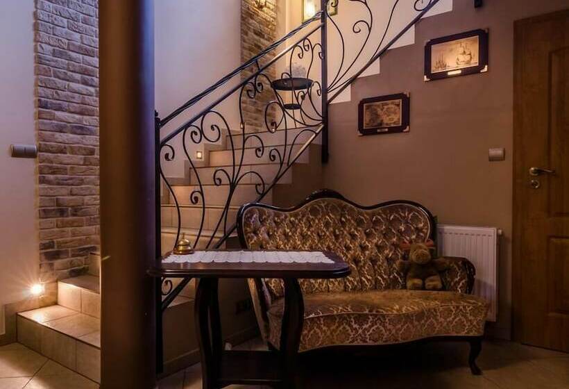 ペンション Willa Wiktoria