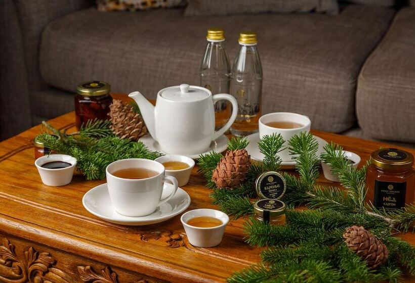 渡假胜地  Altay Village Teletskoe