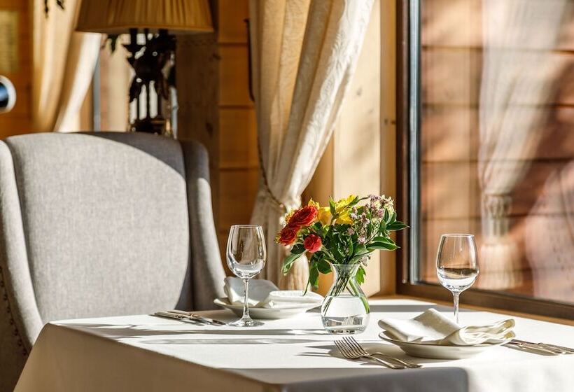 渡假胜地  Altay Village Teletskoe