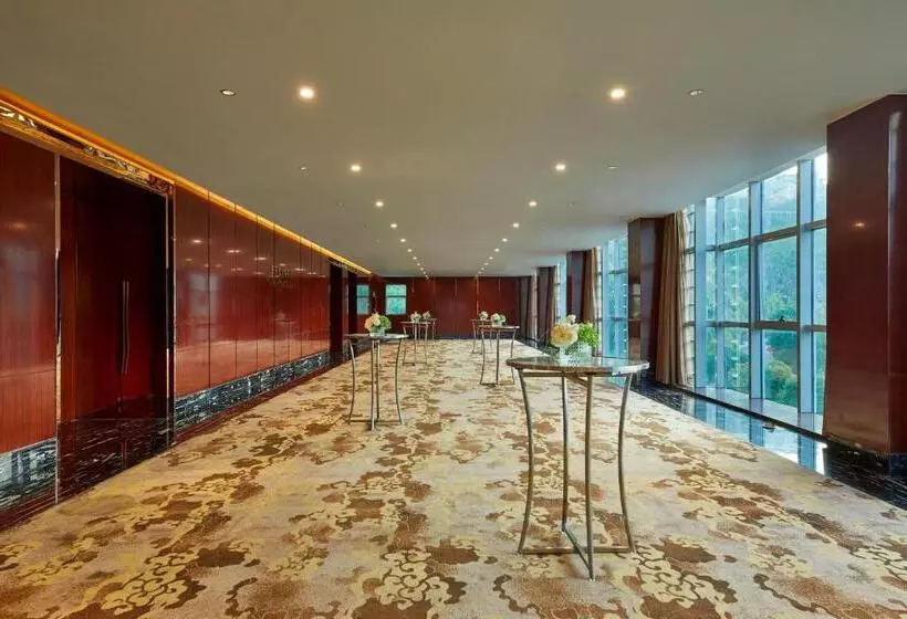 Hotelli Four Points By Sheraton Liupanshui