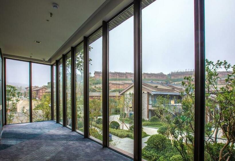 호텔 Holiday Inn Express Guizhou Qinglong, An Ihg