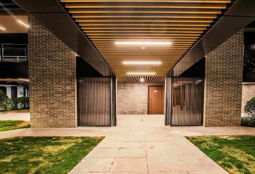 호텔 Holiday Inn Express Guizhou Qinglong, An Ihg