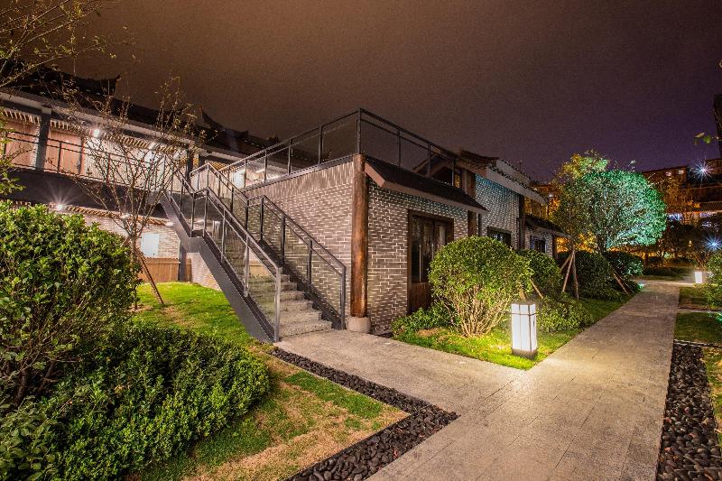 호텔 Holiday Inn Express Guizhou Qinglong, An Ihg