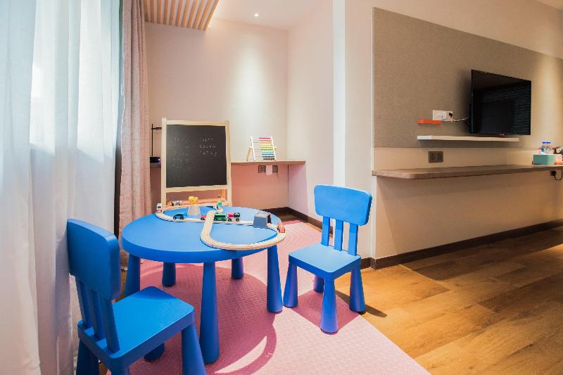 호텔 Holiday Inn Express Guizhou Qinglong, An Ihg