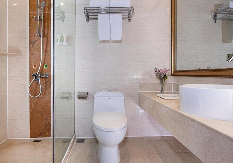 Vienna Hotel Yueyang Huarong Avenue