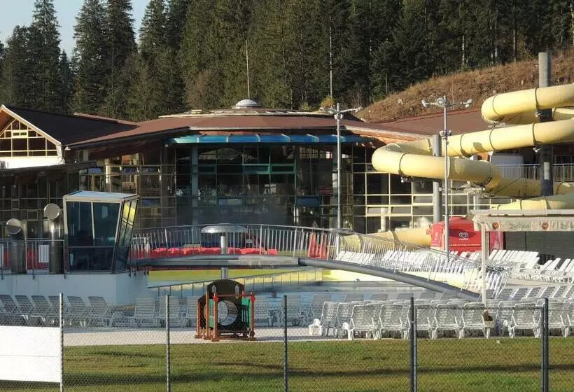 Lomakeskus Meander Thermal & Ski Rezort Oravice